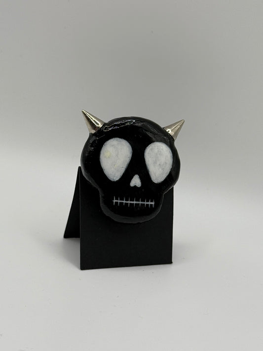 Anstecker Totenkopf