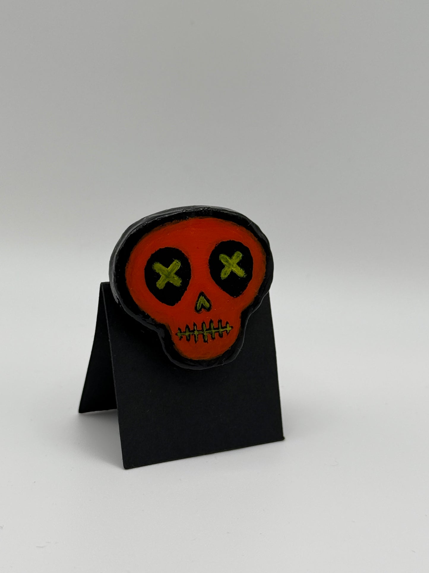 Anstecker Totenkopf